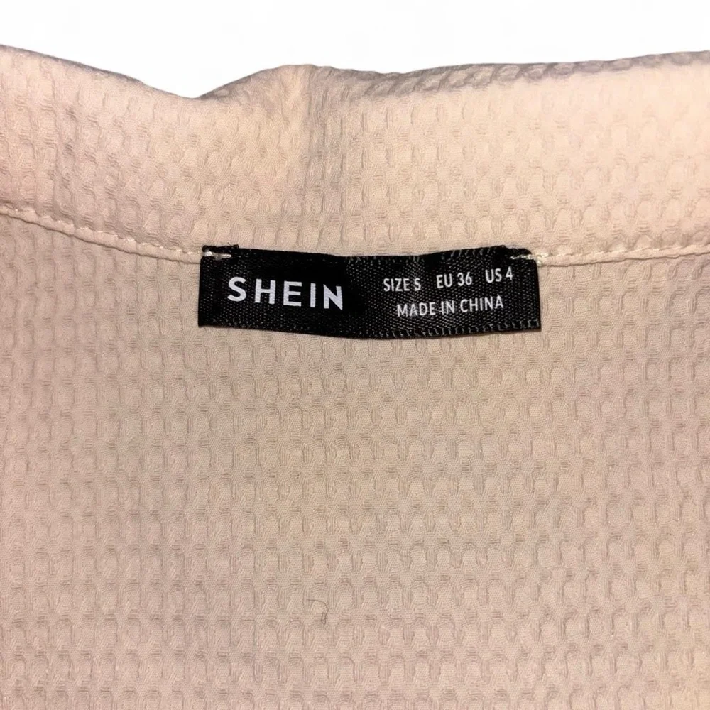 SHEIN Cream Blazer Cropped Suit Jacket - Picture 3 of 3